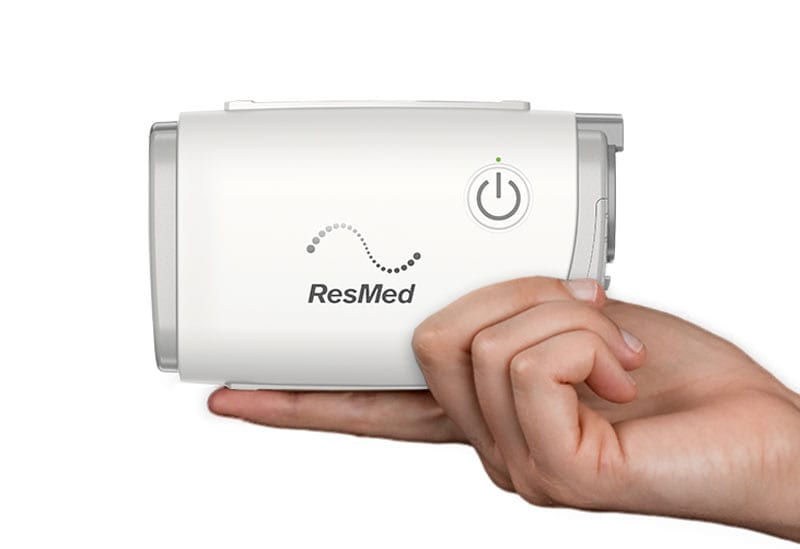 Resmed Airmini - in hand