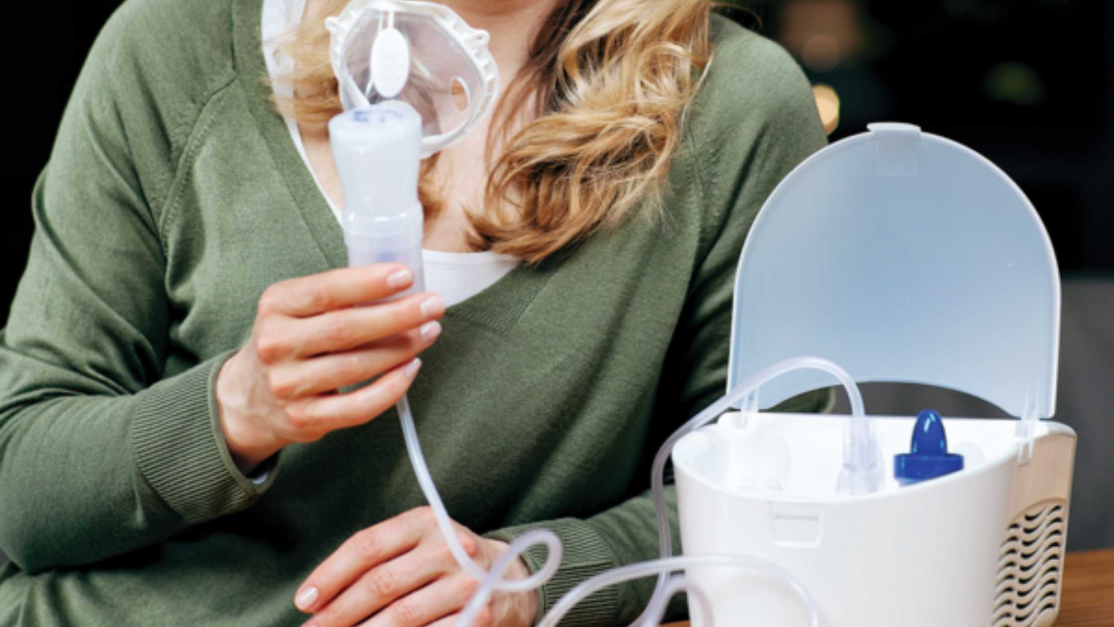 nebulisers-for-copd-treatment-how-they-help-intus-healthcare